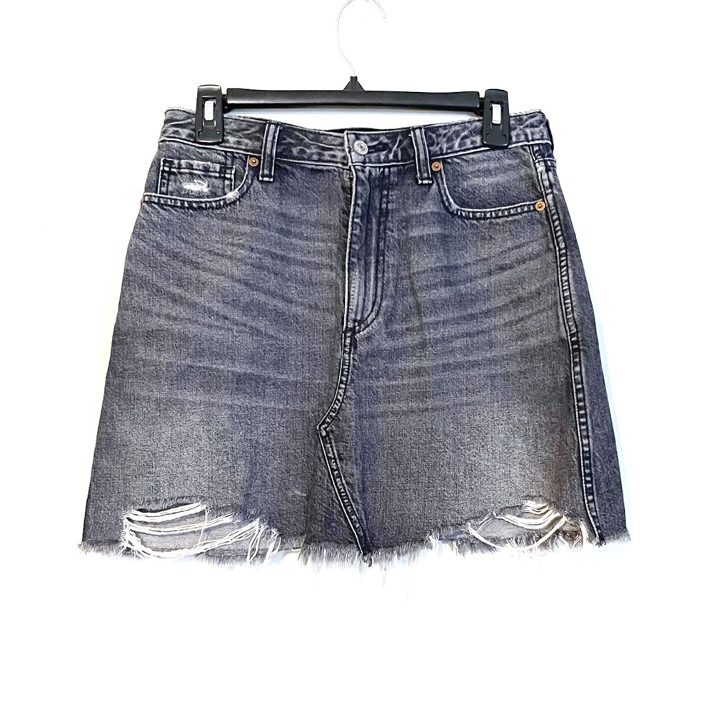 Abercrombie distressed denim skirt- SZ 4